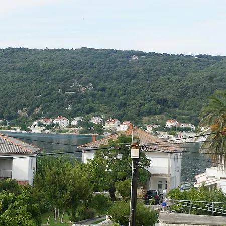 Apartment Dijana *